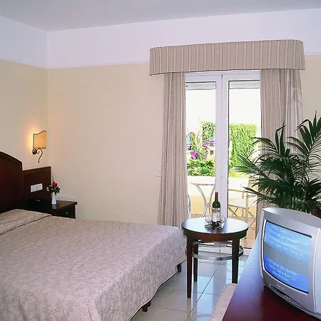 Vantaris Luxury Otel 4*